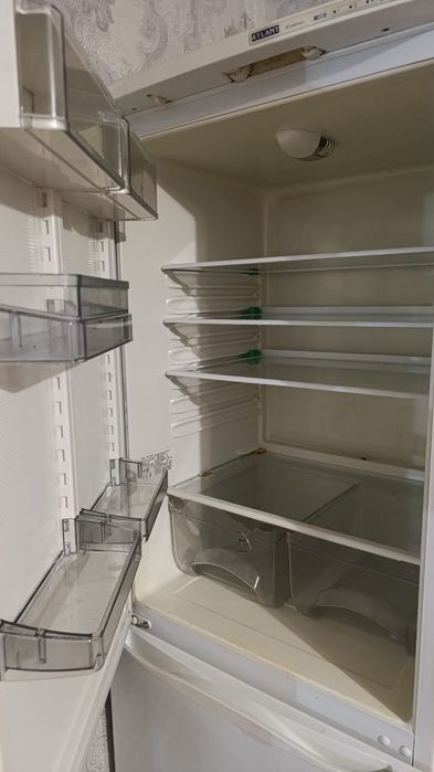 Холодильник продам