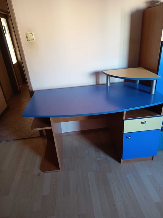 Легла, гардероби, мстраци