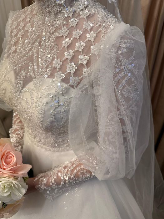 Свадебное платье