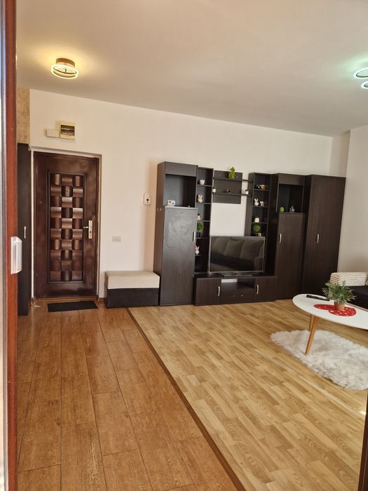 Garsoniera de inchiriat