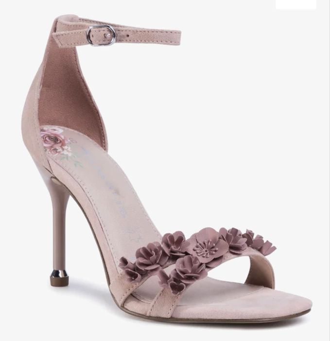 Сандали на интересен ток Tamaris