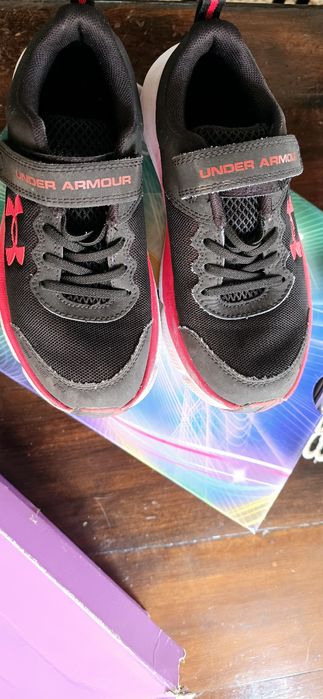 Маратонки в отлично състояние.