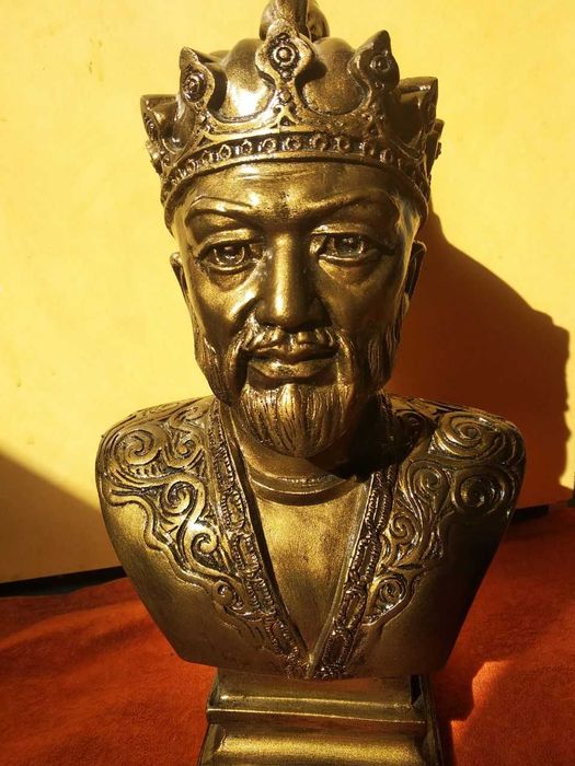 Бюст Тамерлан Амир Тимур