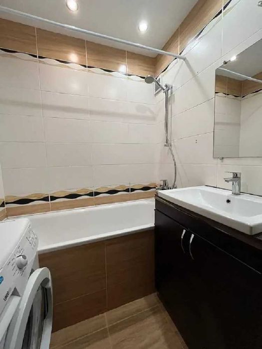 Дава се под наем Двустаен апартамент в София, Зона Б-18 - 65 кв.м за 433.5 € - Снимка #4