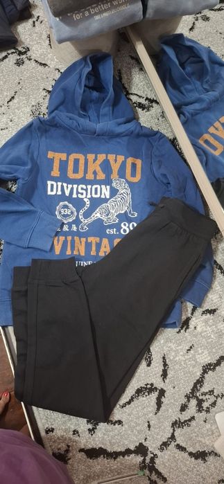 Pantaloni Trening si Hanorac