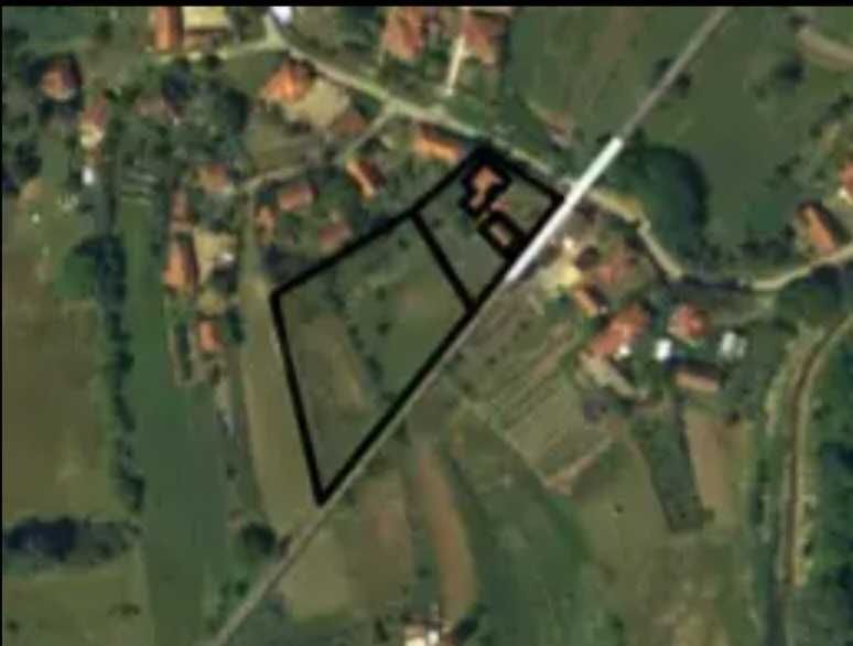 Ofer spre vânzare casă+ teren intravilan
