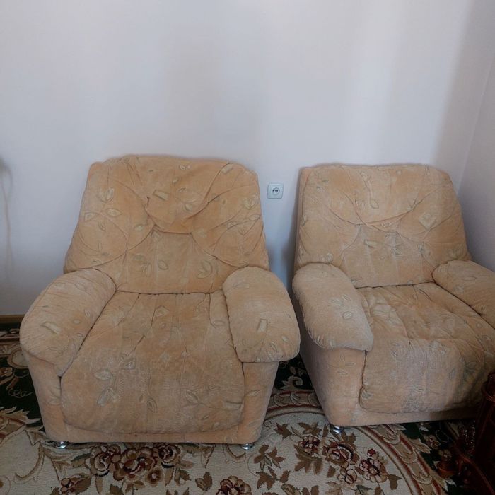 Продам Диван и 2 кресло