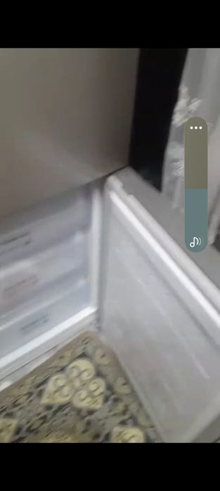 Холадиник марка samsunk