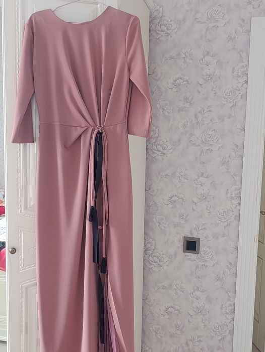 Женские  Платья.