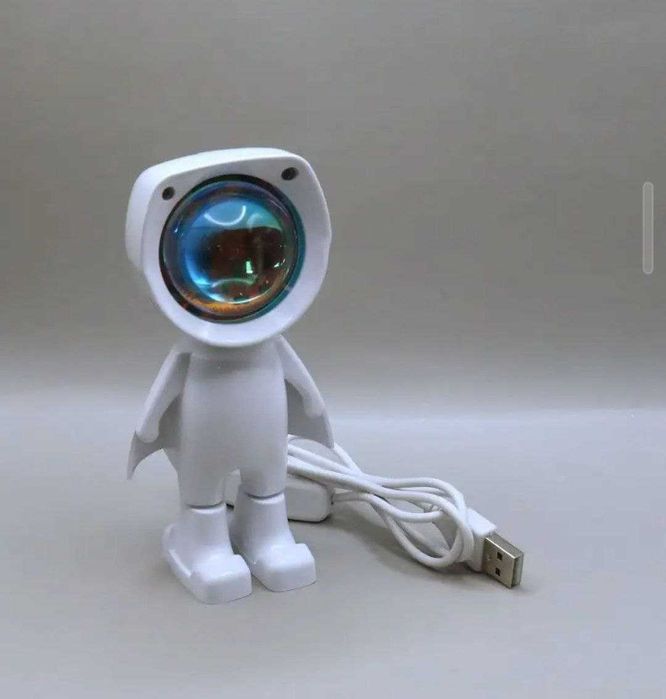 Статуэтки, светильники, брилки