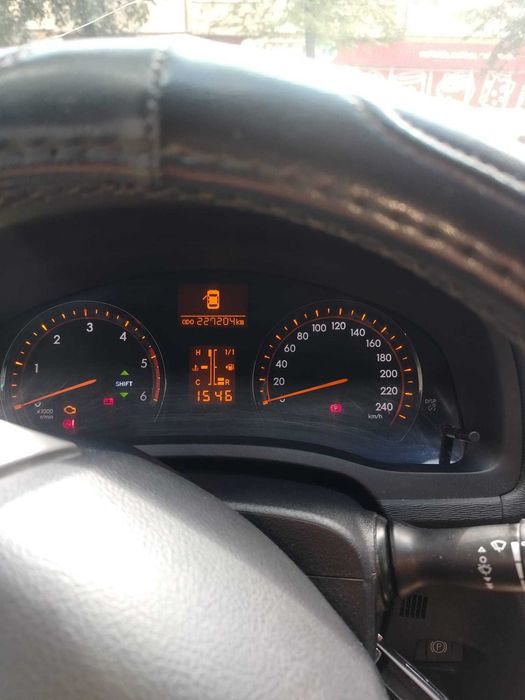 Toyota Avensis Touring Sports 2.2 D-4D - 2011 - Manuală