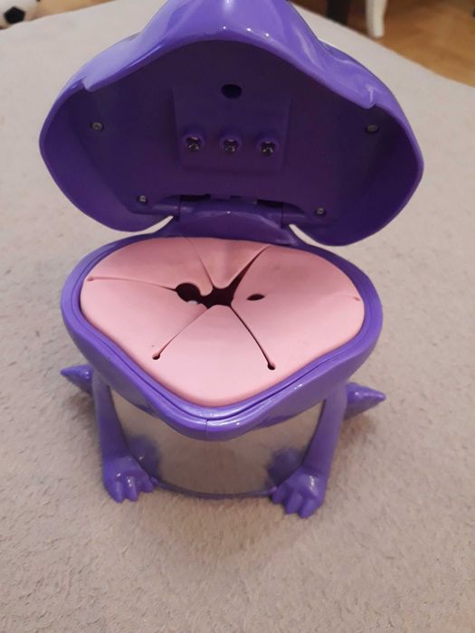 Лакомото драконче