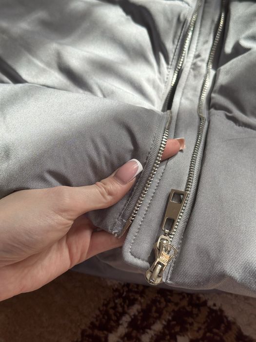 Зимний женский пуховик