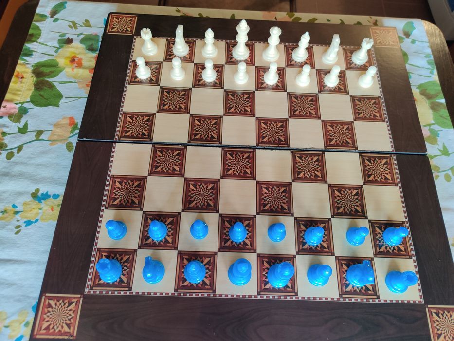 Set piese de șah din rășină epoxi