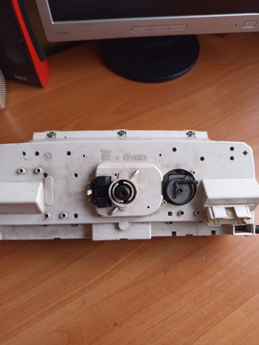 Продам щиток пассат б3