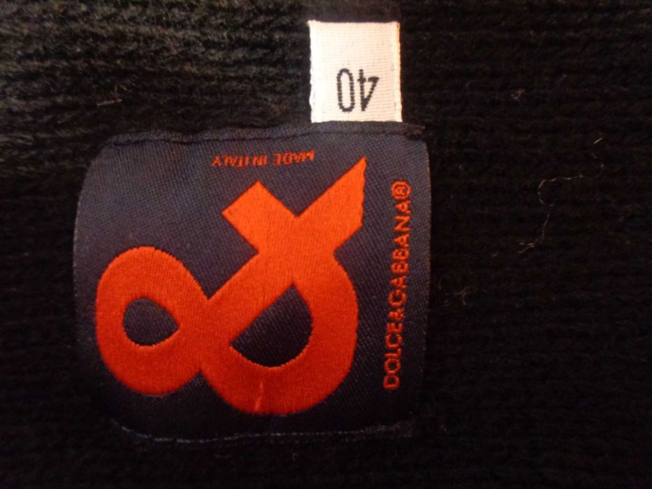 Hanorac Dolce& Gabanna cu gluga  marimea 40