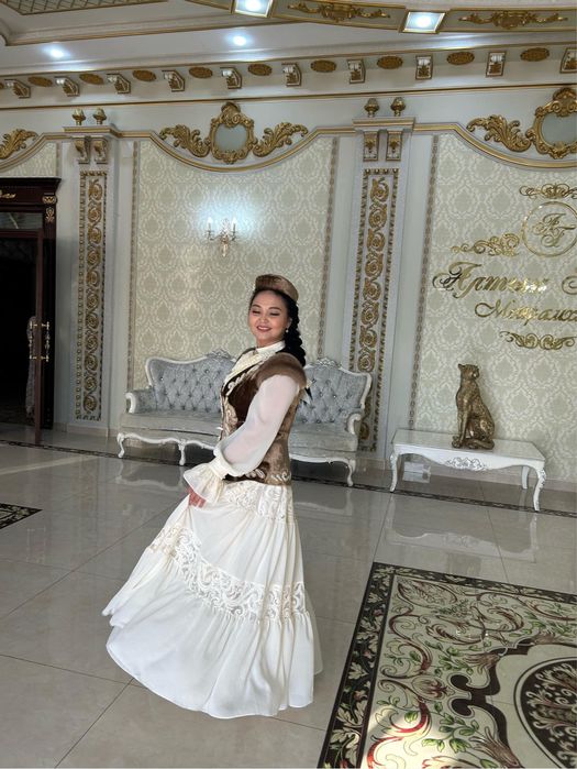 Marchтан алынған көйлек сатылады