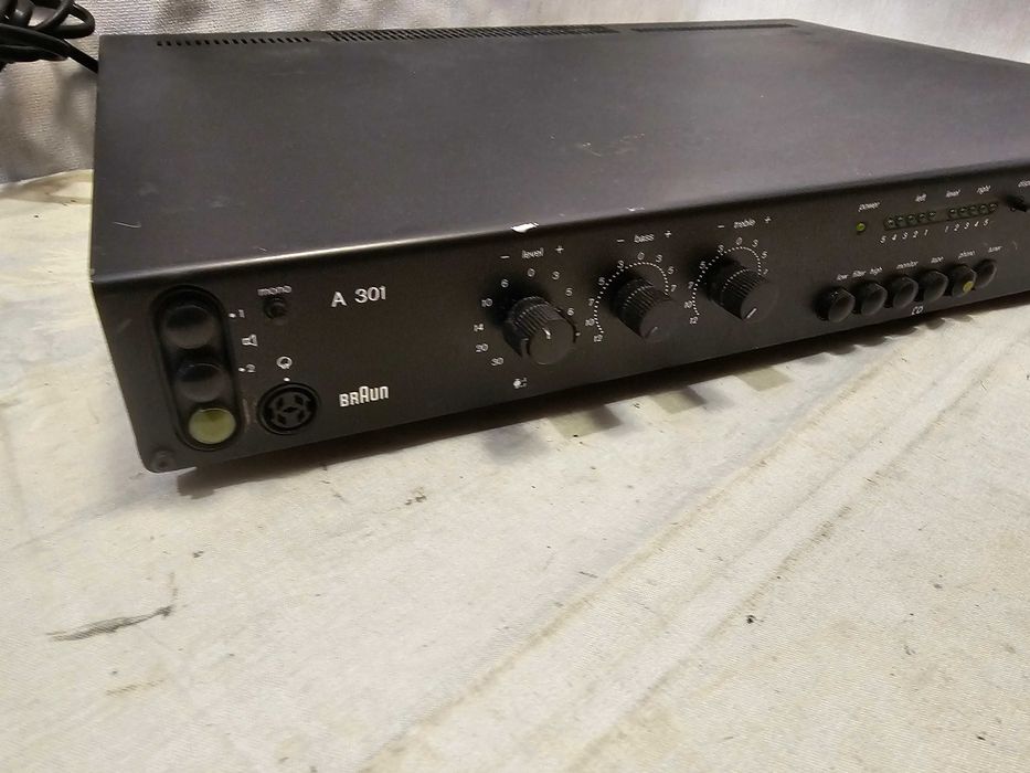 Amplificator statie Braun A301 AG Frankfurt braun nr. 012547