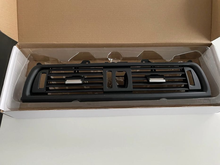 Grile ventilatie F10/F11