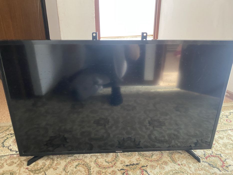 Телевизор SAMSUNG