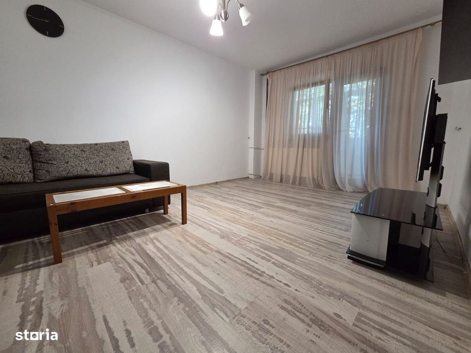 CHIRIE- Apartament 3 camere, mobilat și utilat, Etaj 3, Zona Pelican
