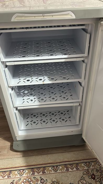 Морозильник Бирюса