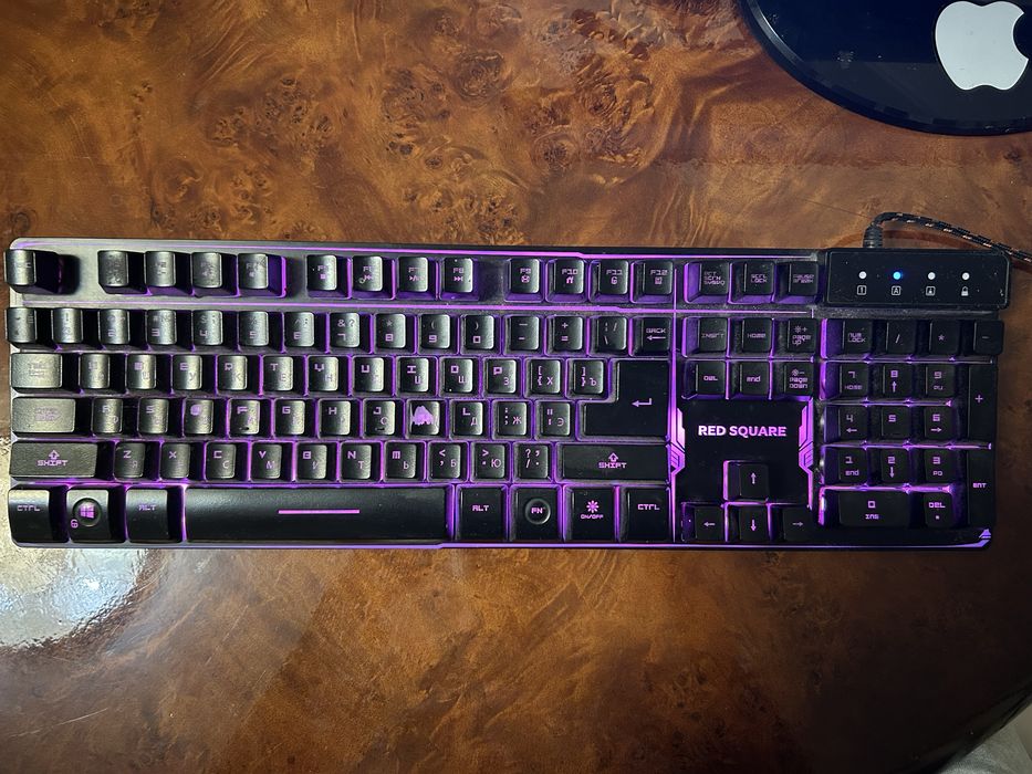 Клавиатура Red Square