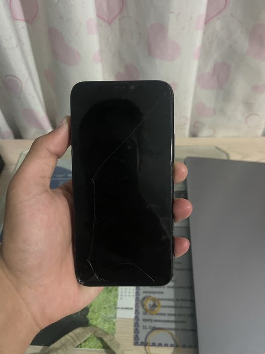 Iphone11 pro sotiladi srochna holati orta