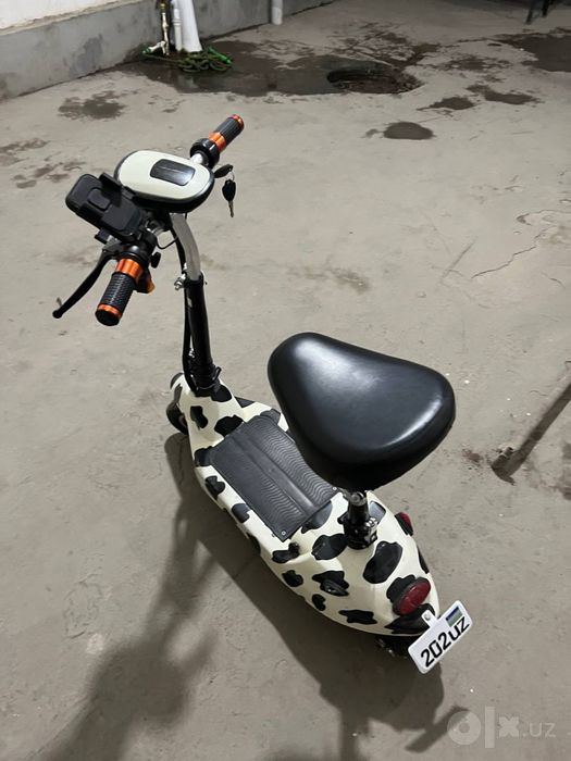 Mini moped sotiladi