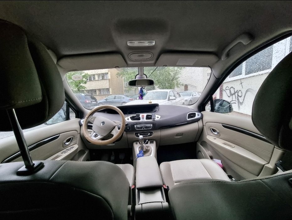 Renault Grand Scenic - 2010