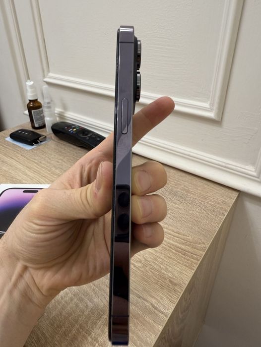 iPhone 14 pro max deep purple