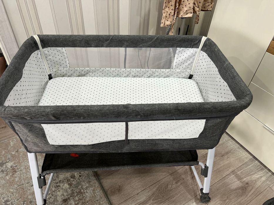 Продам детскую кроватку