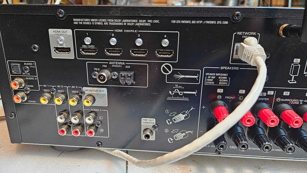 Receiver Yamaha MusicCast RX-V483 Negru