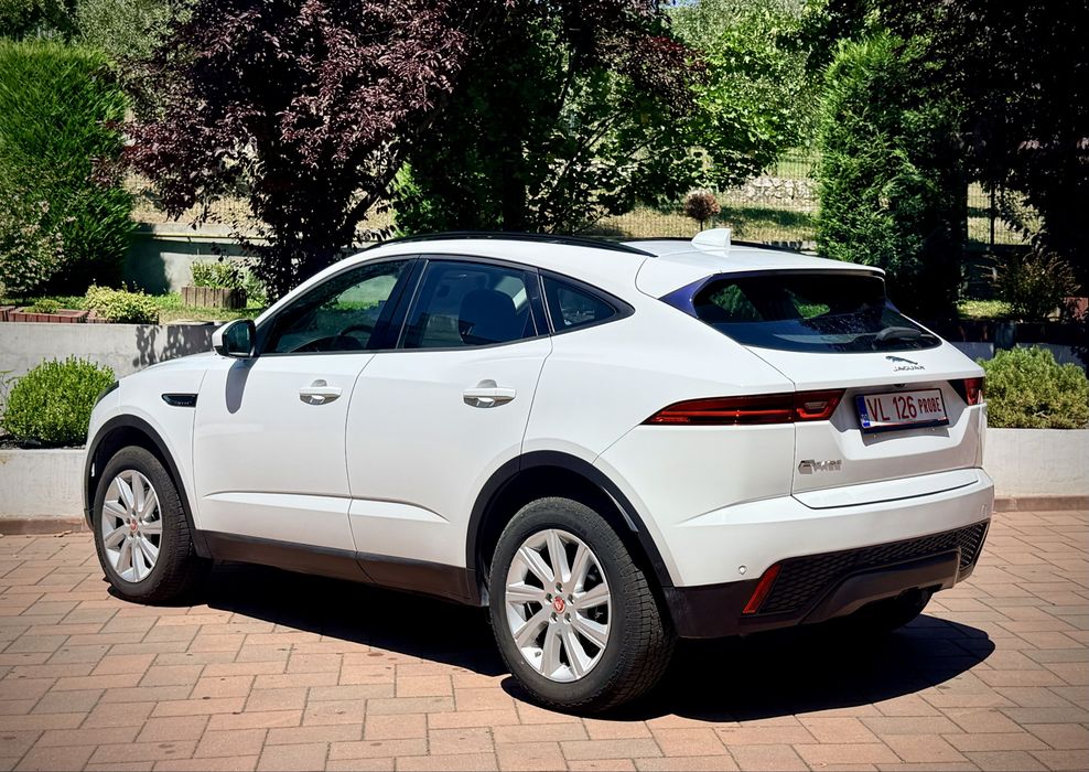 Jaguar E-Pace 2.0d 180 CP 4x4 Cutie Automata! Full Option! Garantie 12 Luni