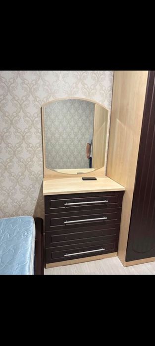 Спальный гарнитур бу