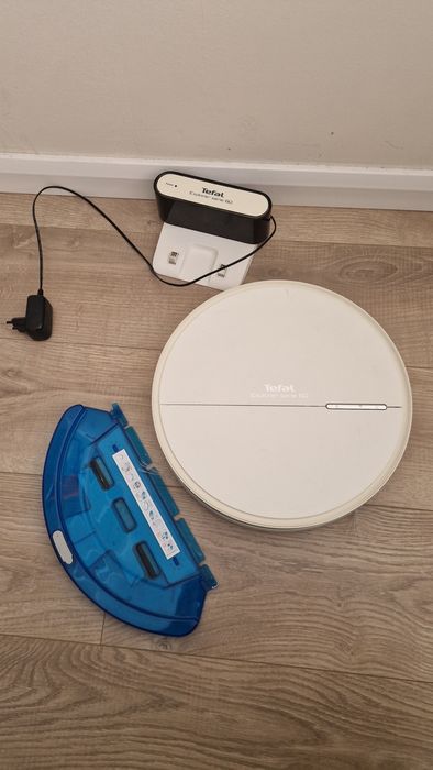 Продам робот пылесос Tefal