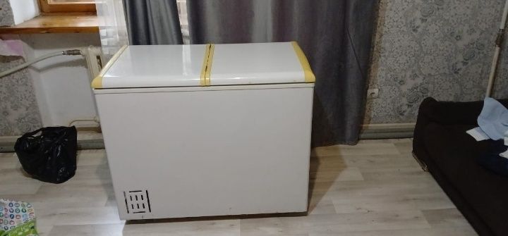 Отдам морозилку бесплатно !