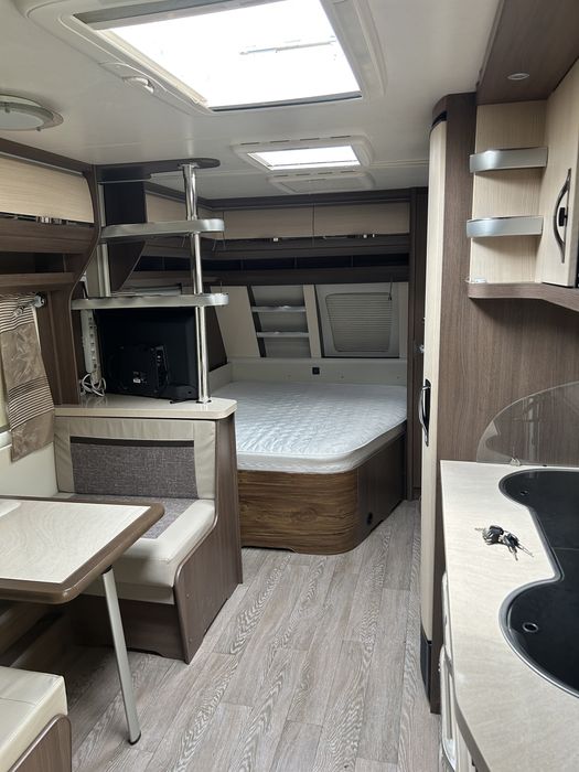 Rulota Hobby Prestige 650 axa dubla