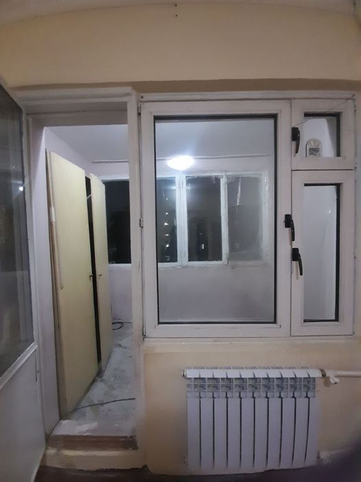 Sergeli 322-maktabni oldida 1 xonali  uy kvarteraga beriladi