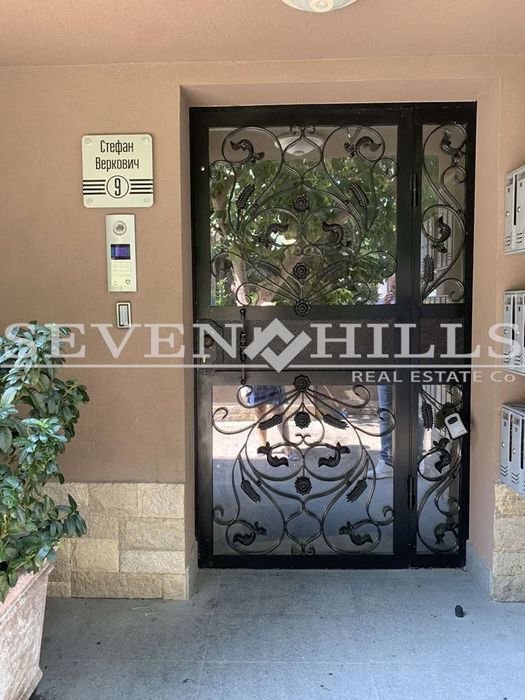 Продава се Двустаен апартамент в Пловдив, Център - 76 кв.м за 3014 €/кв.м - Снимка #10