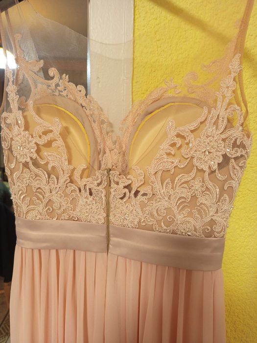 Рокля абитуриентска,ръст S за височина 157см.с обувки с ток 7см.