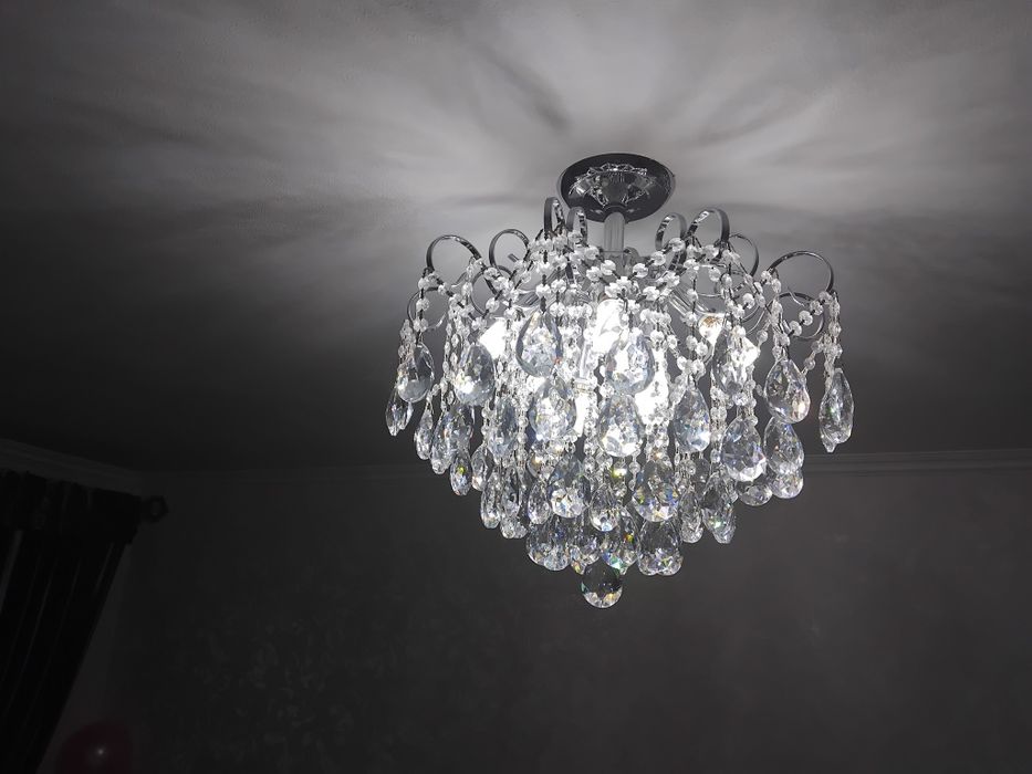 Потолочная люстра