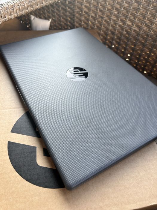 Laptop HP 250 G10 , 15.6" FHD IPS Display, Intel i7-1355U Bon fiscal ! Garantie ! Factura !