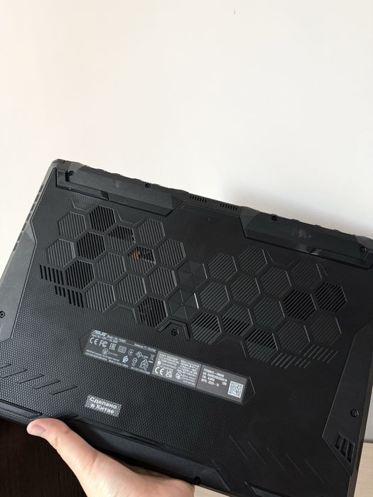 Продаю ноутбук Asus TUF Gaming
