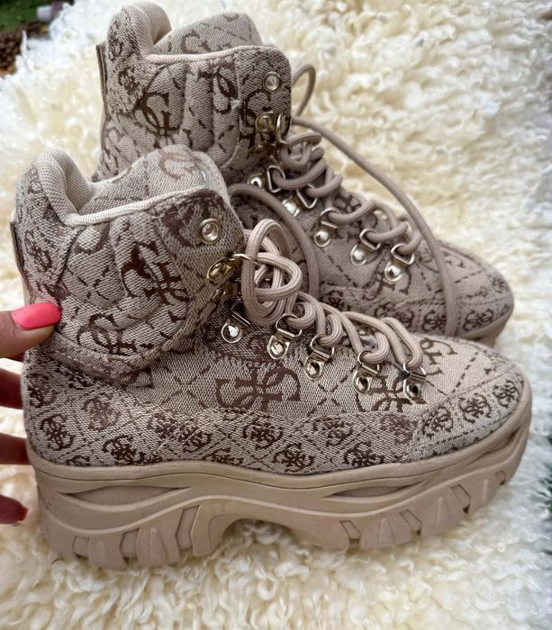 Guess оригинални дамски боти 37 номер