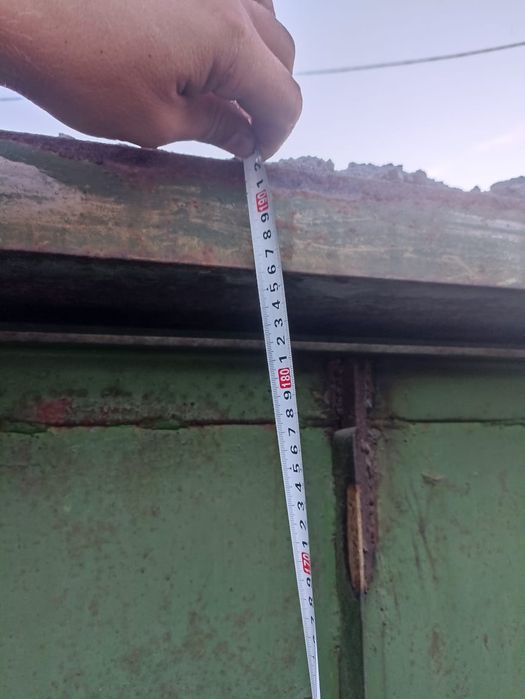 Продам ворота и двери гаражные