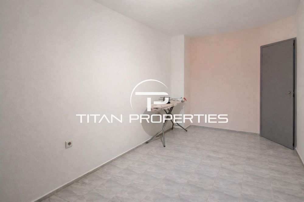 Продава се Тристаен апартамент в Пловдив, Център - 72 кв.м за 2528 €/кв.м - Снимка #7