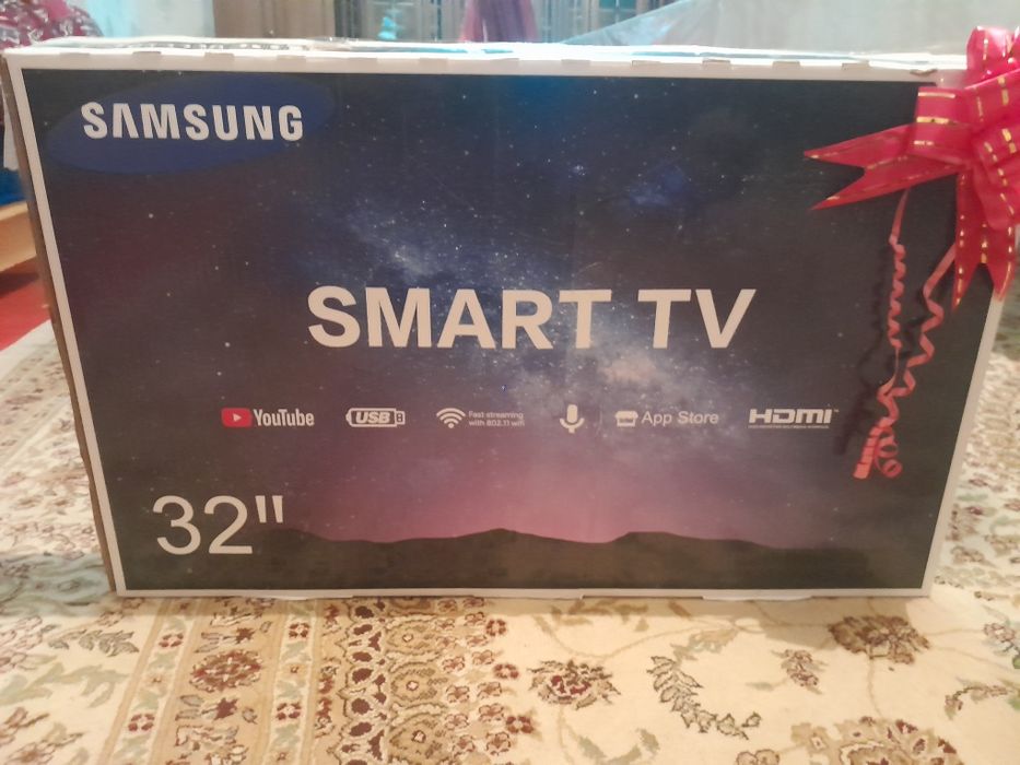 Телевизор Samsung smart tv