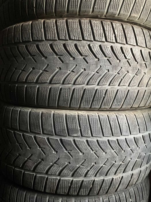 Всесезонни Гуми 275 45 21 Goodyear 4броя