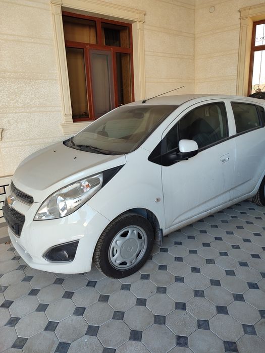 Spark yangi sotiladi